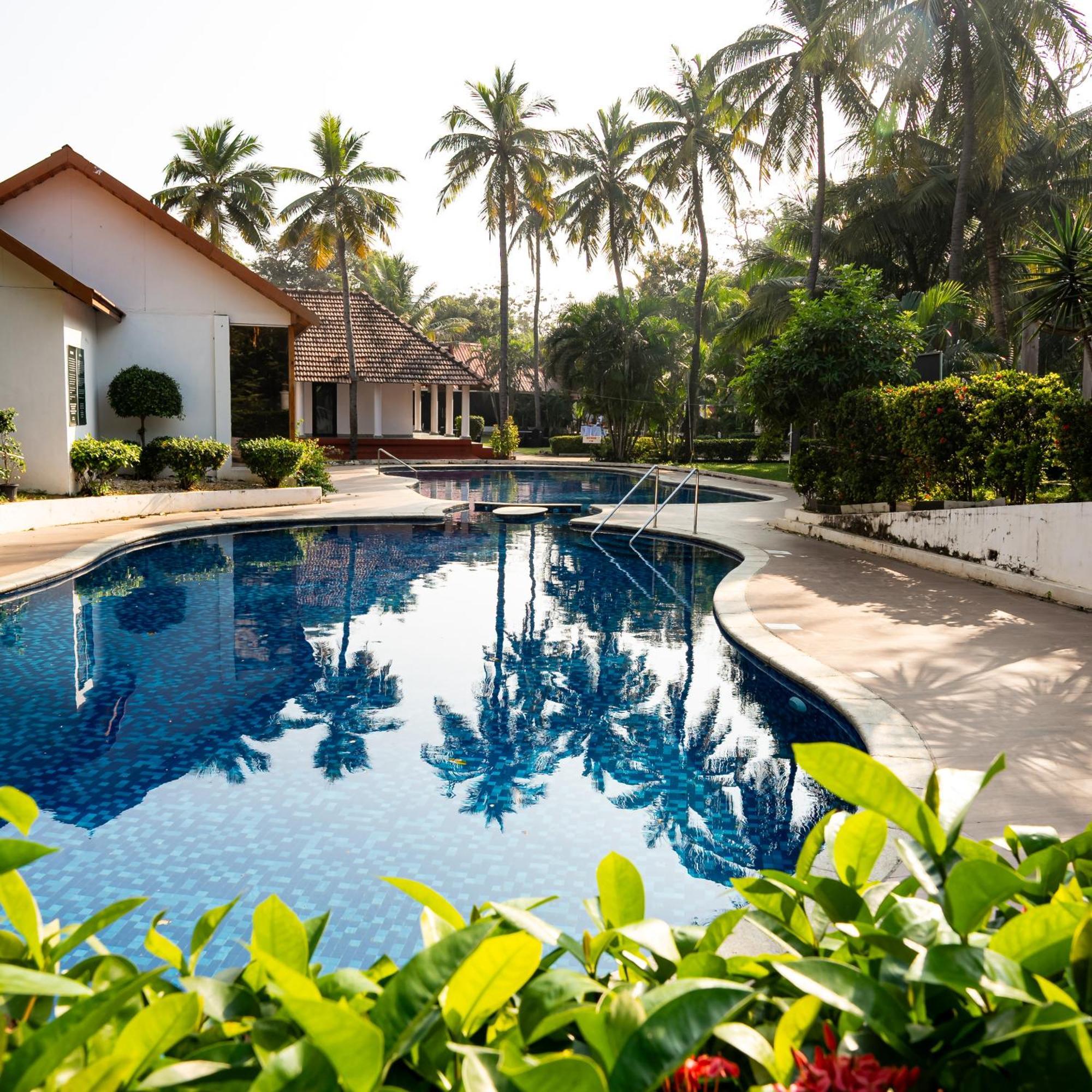 Green Meadows Resort Chennai Exteriör bild